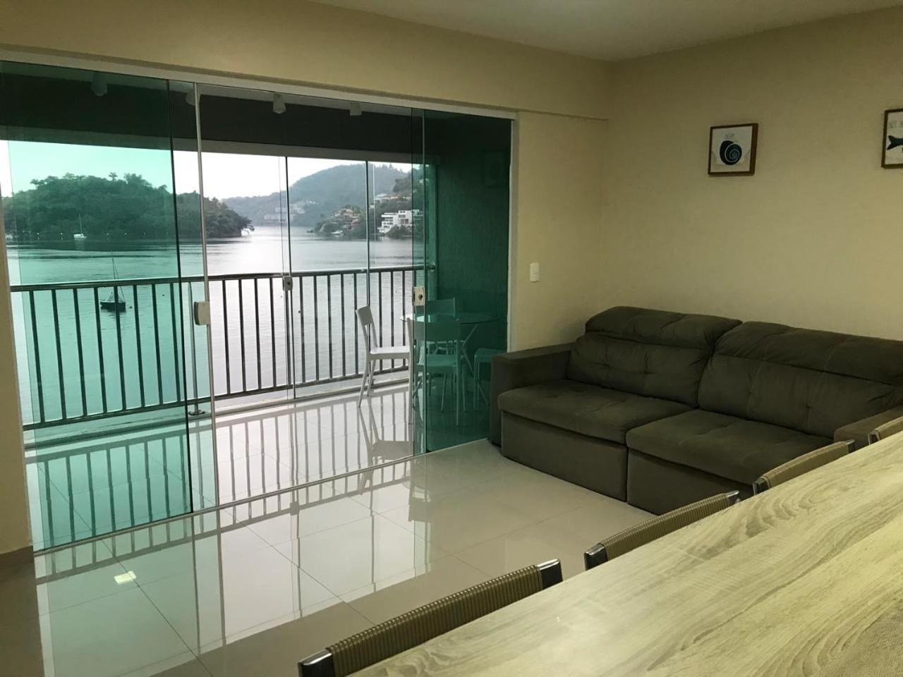Com Vista Mar * Angra dos Reis